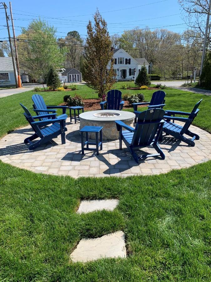 Cape Cod Wishing Well Motel Харуич Порт Екстериор снимка